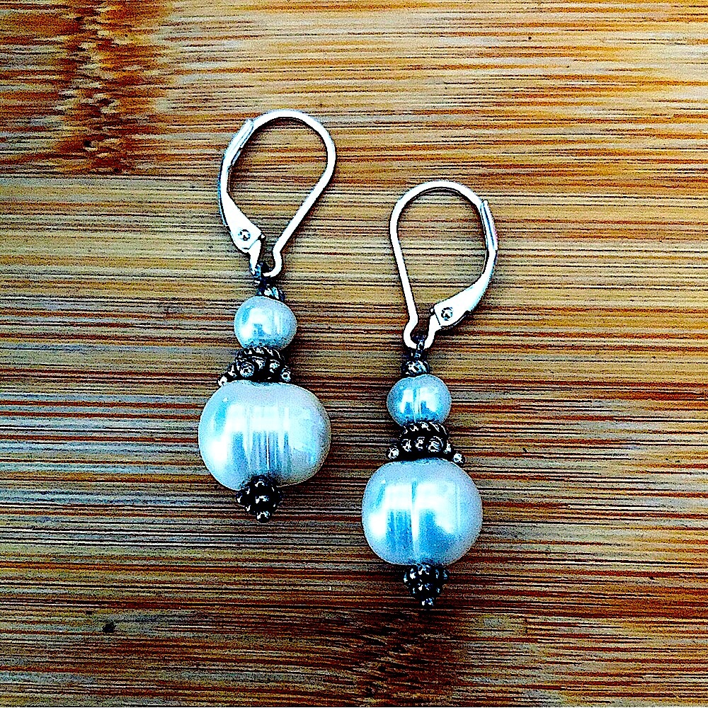 $42  2 Pairs Estate Pearl & Sterling Silver Lever Back Earrings  Marked 925 - Picture 4 of 6